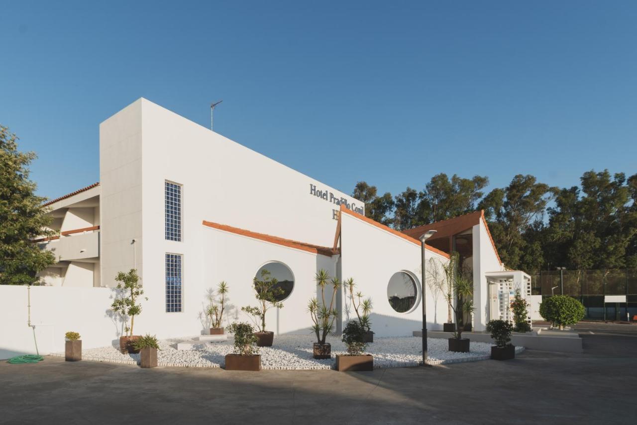 Hotel Pradillo Conil โกนิล เด ลาฟรอนเตรา ภายนอก รูปภาพ