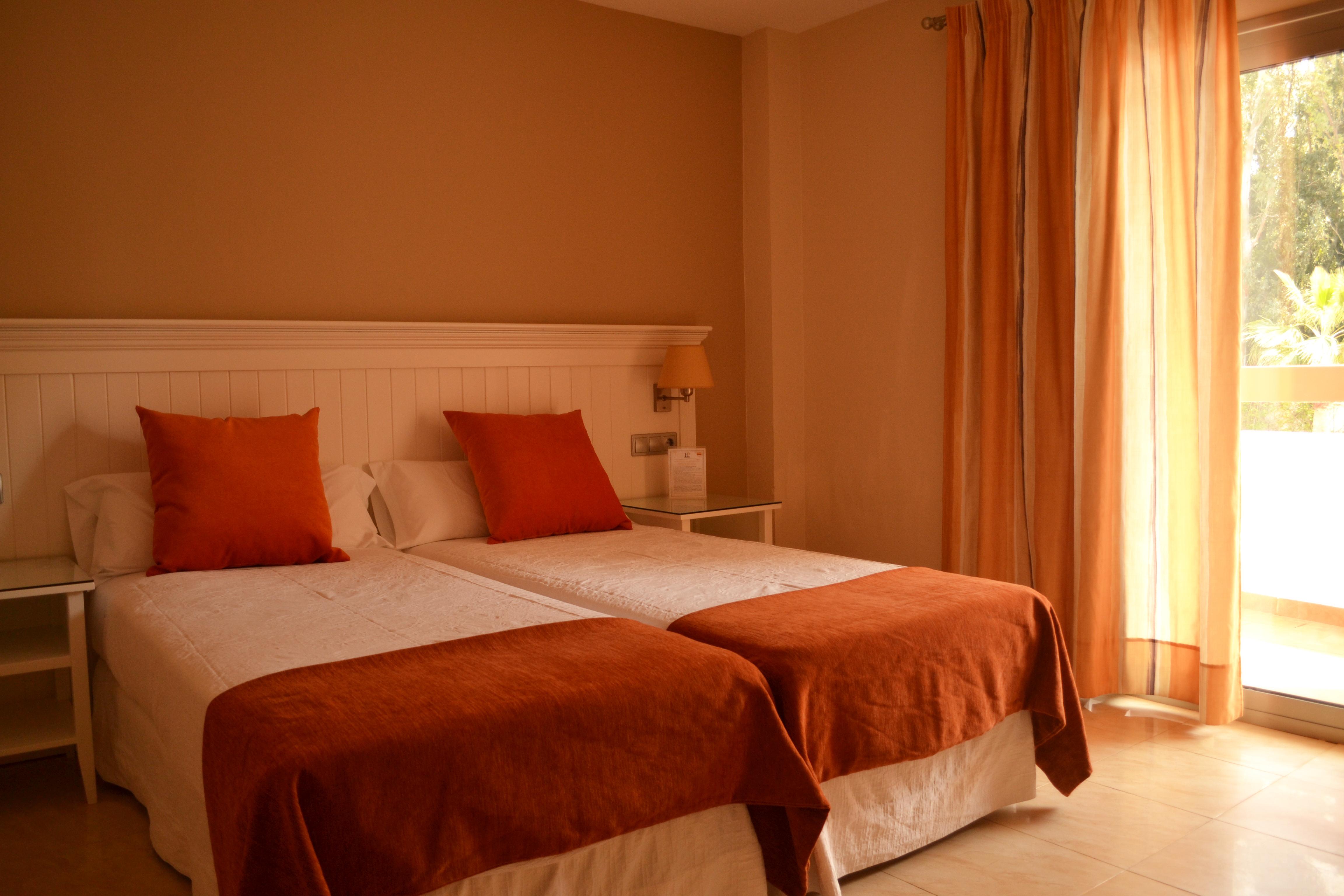 Hotel Pradillo Conil โกนิล เด ลาฟรอนเตรา ภายนอก รูปภาพ