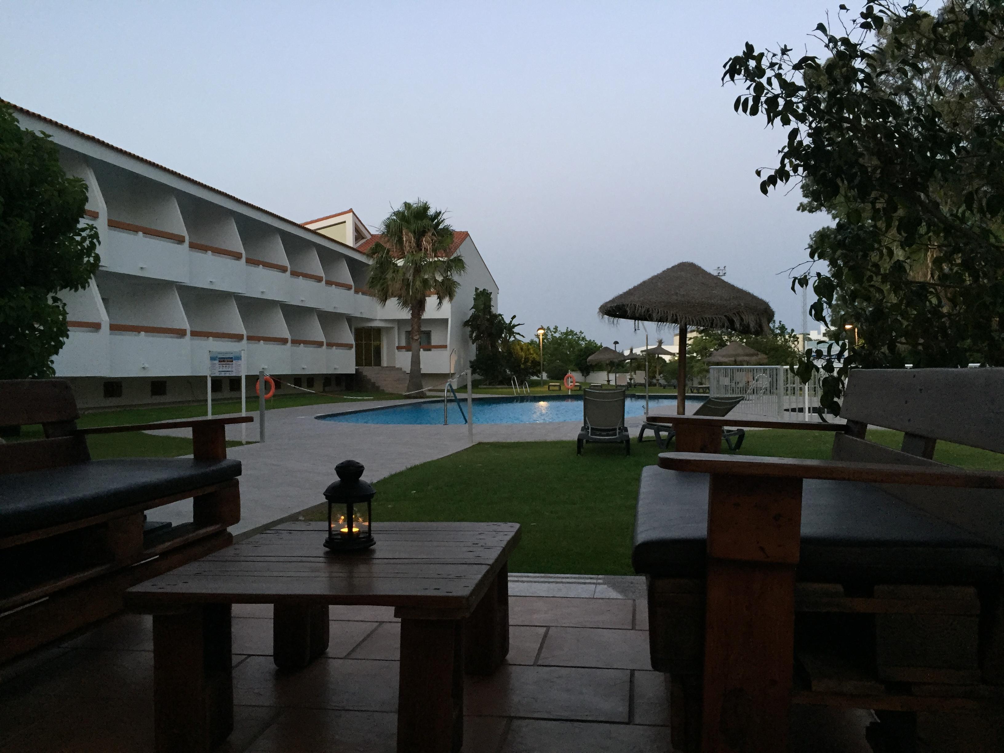 Hotel Pradillo Conil โกนิล เด ลาฟรอนเตรา ภายนอก รูปภาพ