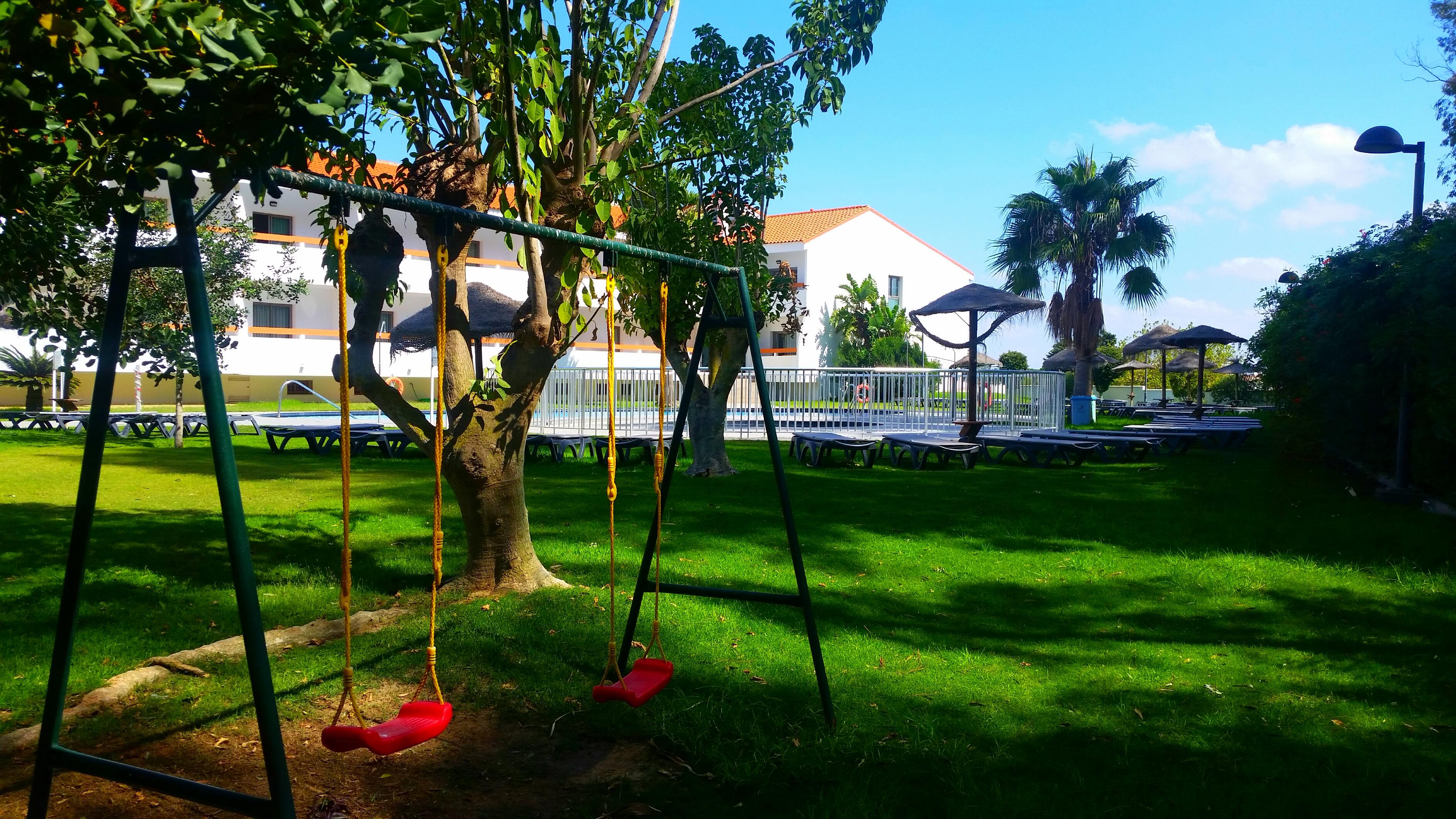 Hotel Pradillo Conil โกนิล เด ลาฟรอนเตรา ภายนอก รูปภาพ