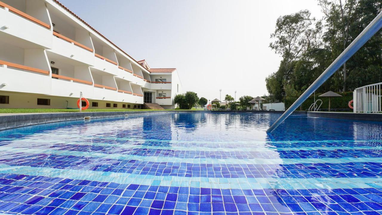 Hotel Pradillo Conil โกนิล เด ลาฟรอนเตรา ภายนอก รูปภาพ